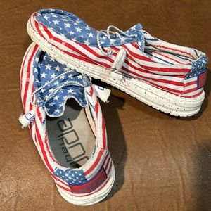 Hey Dude Wally Stars & Stripes
USA Flag Red White Blue